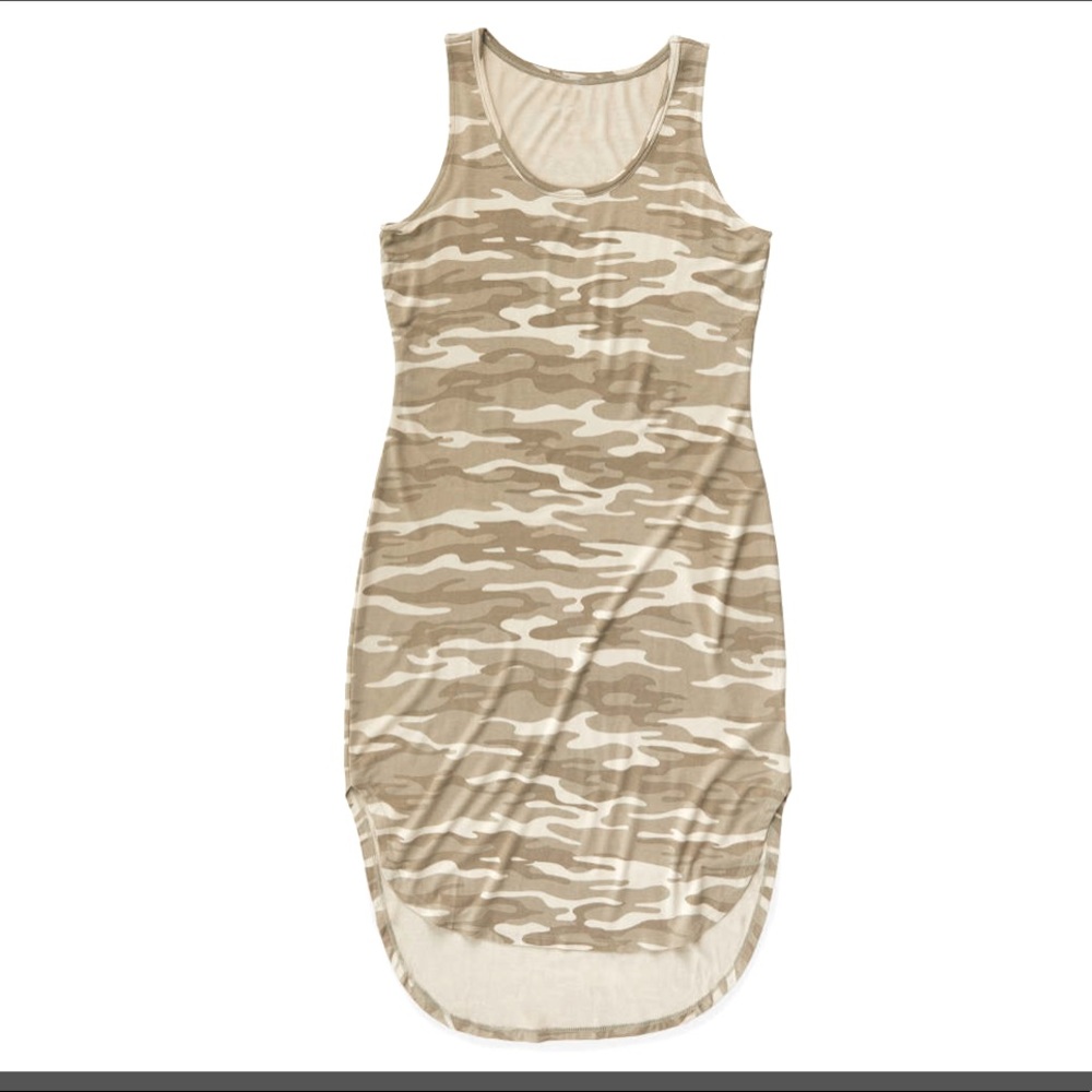 NWT Olive+Oak Camo Dress